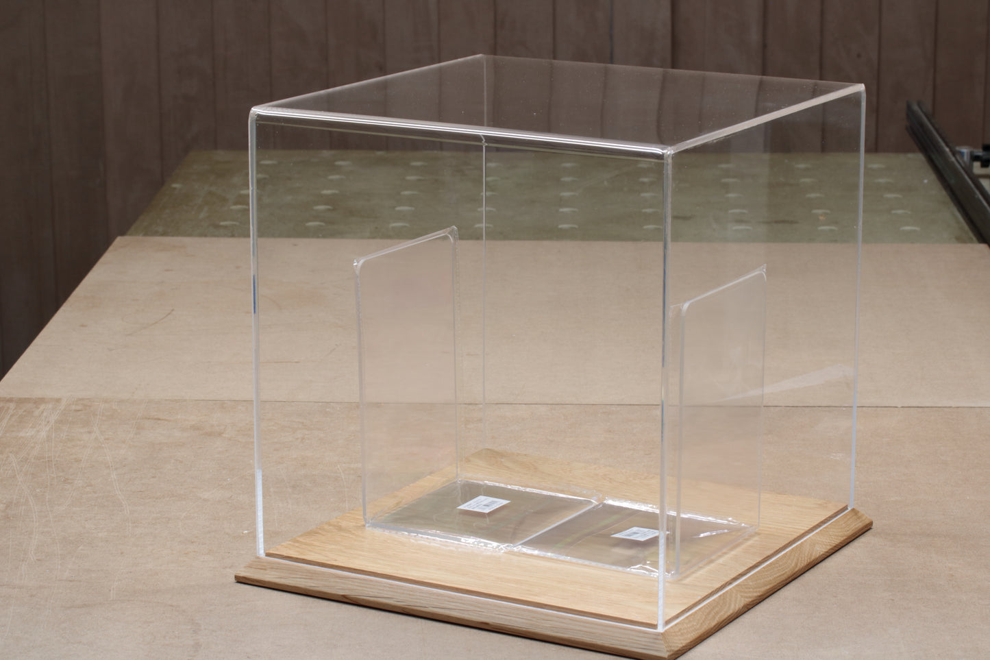 Book display - "Rare Set of Books" / case:30cm x 30cm x 30cm + engraving + acrylic bookends