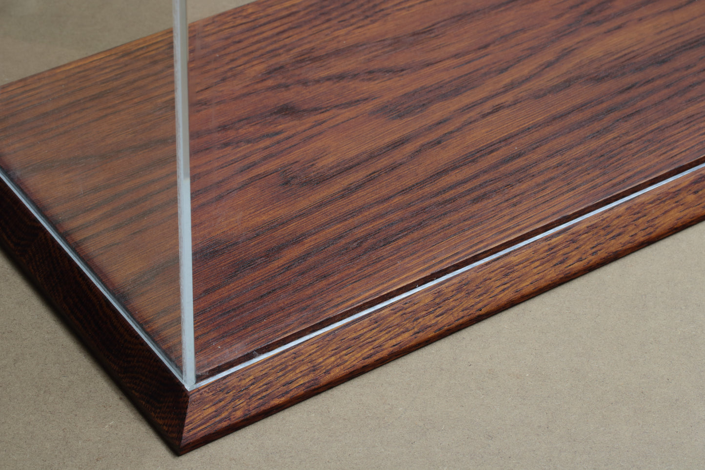 Handmade Display Case w20cm xd12cm xh32cm with Oak base