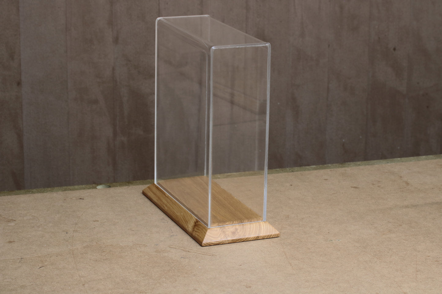 HandMade Display Case w18cm x d7cm x h21cm, OAK base