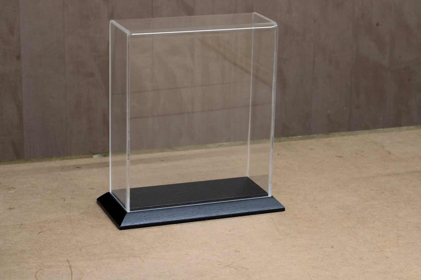 HandMade Display Case w18cm x d7cm x h21cm, OAK base