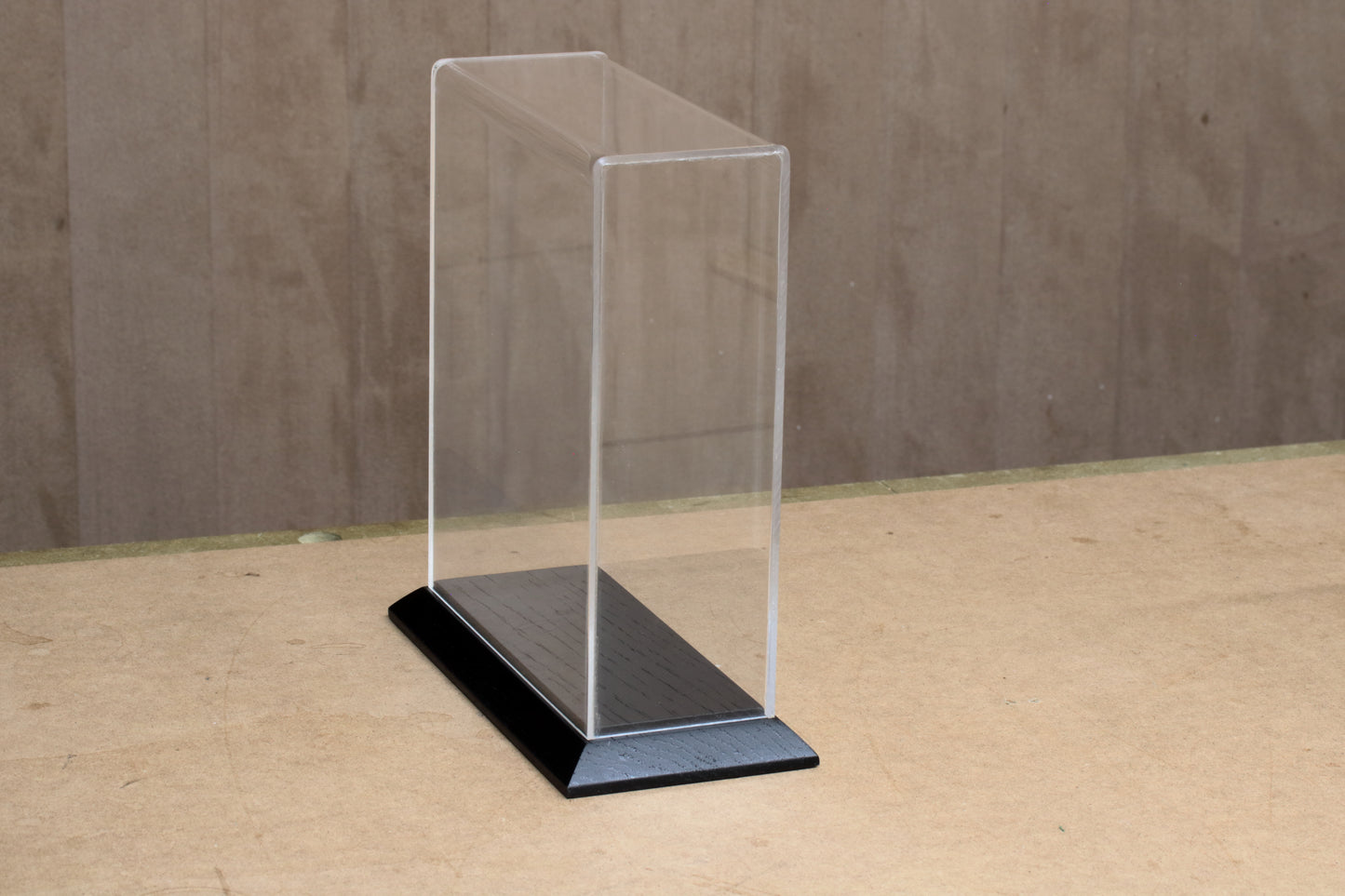 HandMade Display Case w18cm x d7cm x h21cm, OAK base