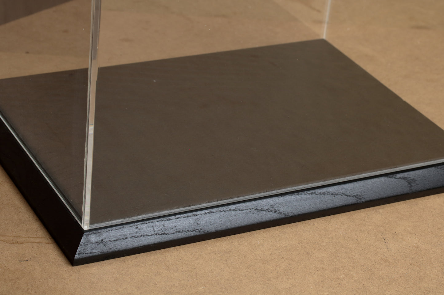 Handmade Display Case w20cm xd12cm xh32cm with Oak base