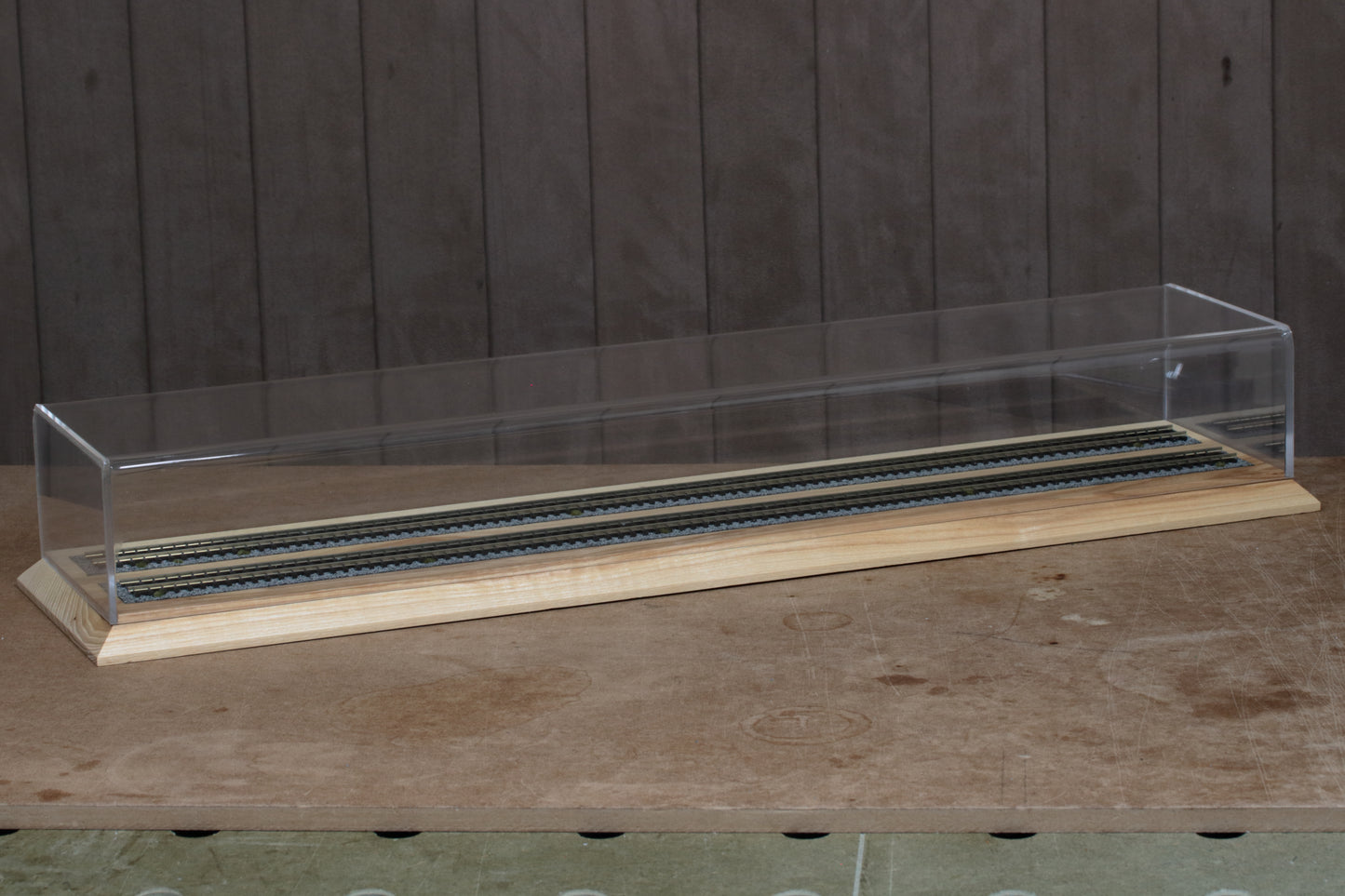 Case 70cm / Track 67cm x 2 Double Track, OO Gauge Train Display case