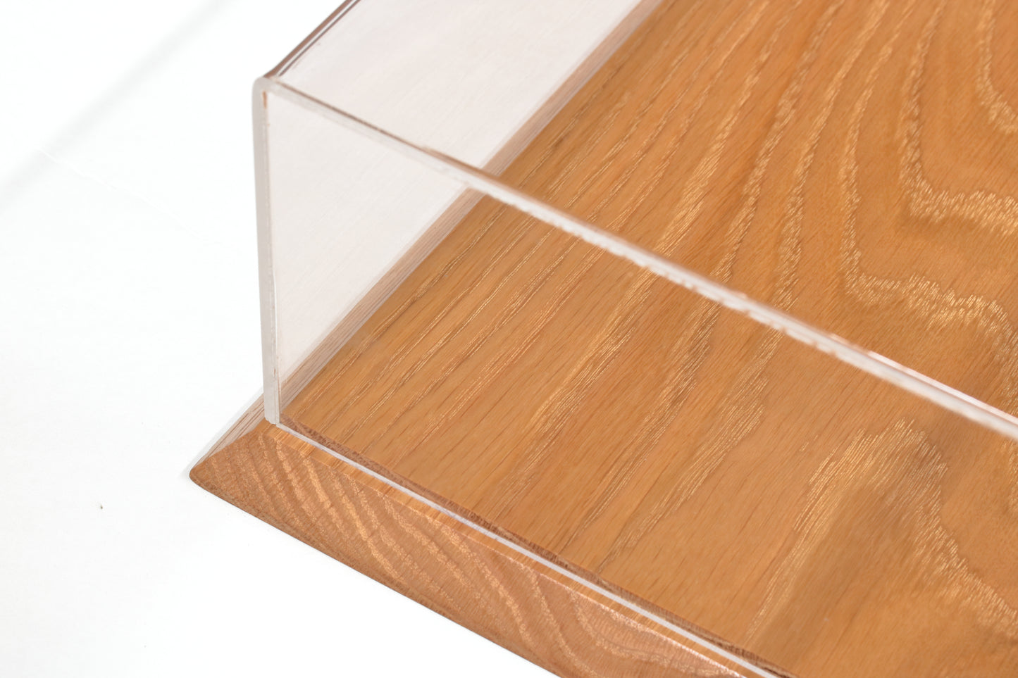 A4 Display Case 297mm x 210mm (A4) x 10cm (h) with Oak Base