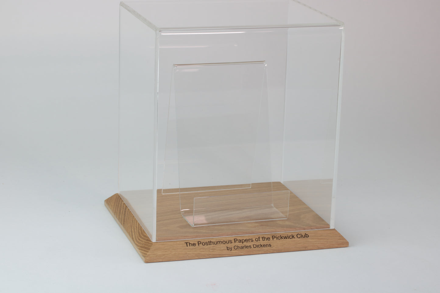 Book display case - "Paperback" (4.3 x 6.9 in) - 18cm x 15cm x 20cm + engraving + stand