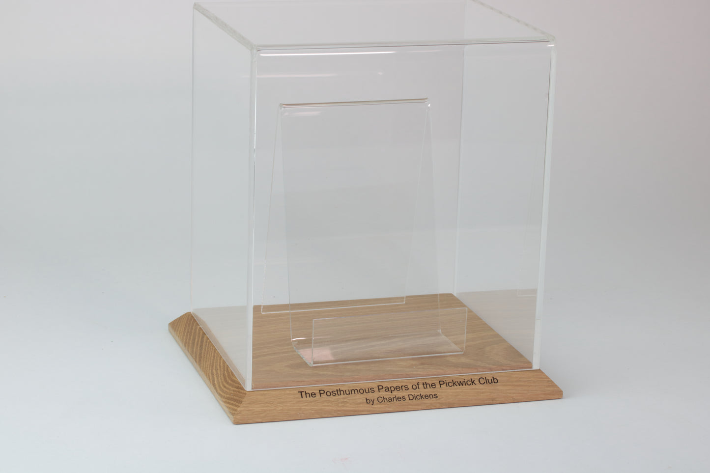 Book display case - "Paperback" (4.3 x 6.9 in) - 18cm x 15cm x 20cm + engraving + stand