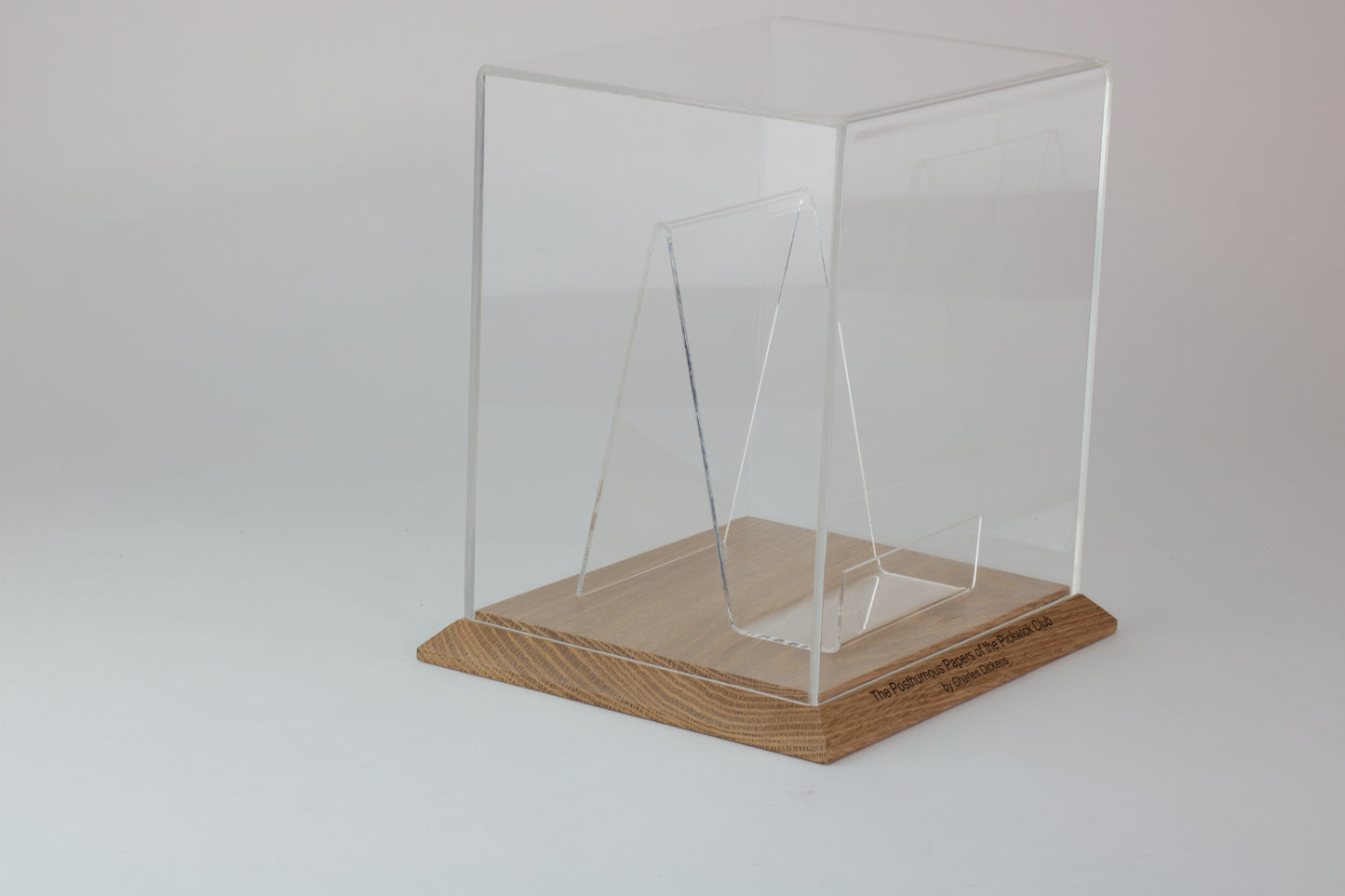 Book display case - "Paperback" (4.3 x 6.9 in) - 18cm x 15cm x 20cm + engraving + stand