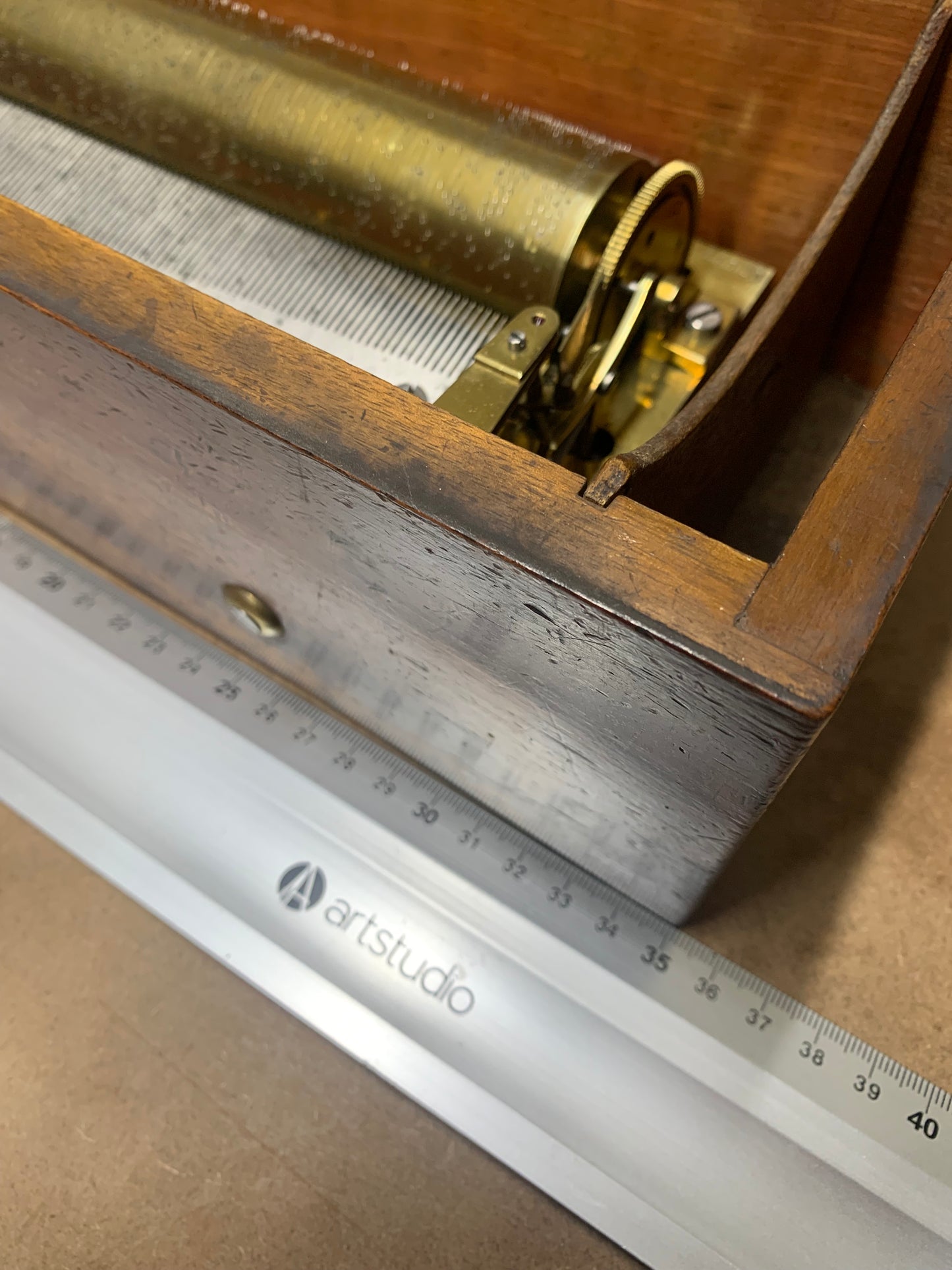 Small, Early keywound F.Nicole 4 air music box, Circa 1843, serial number 21325.