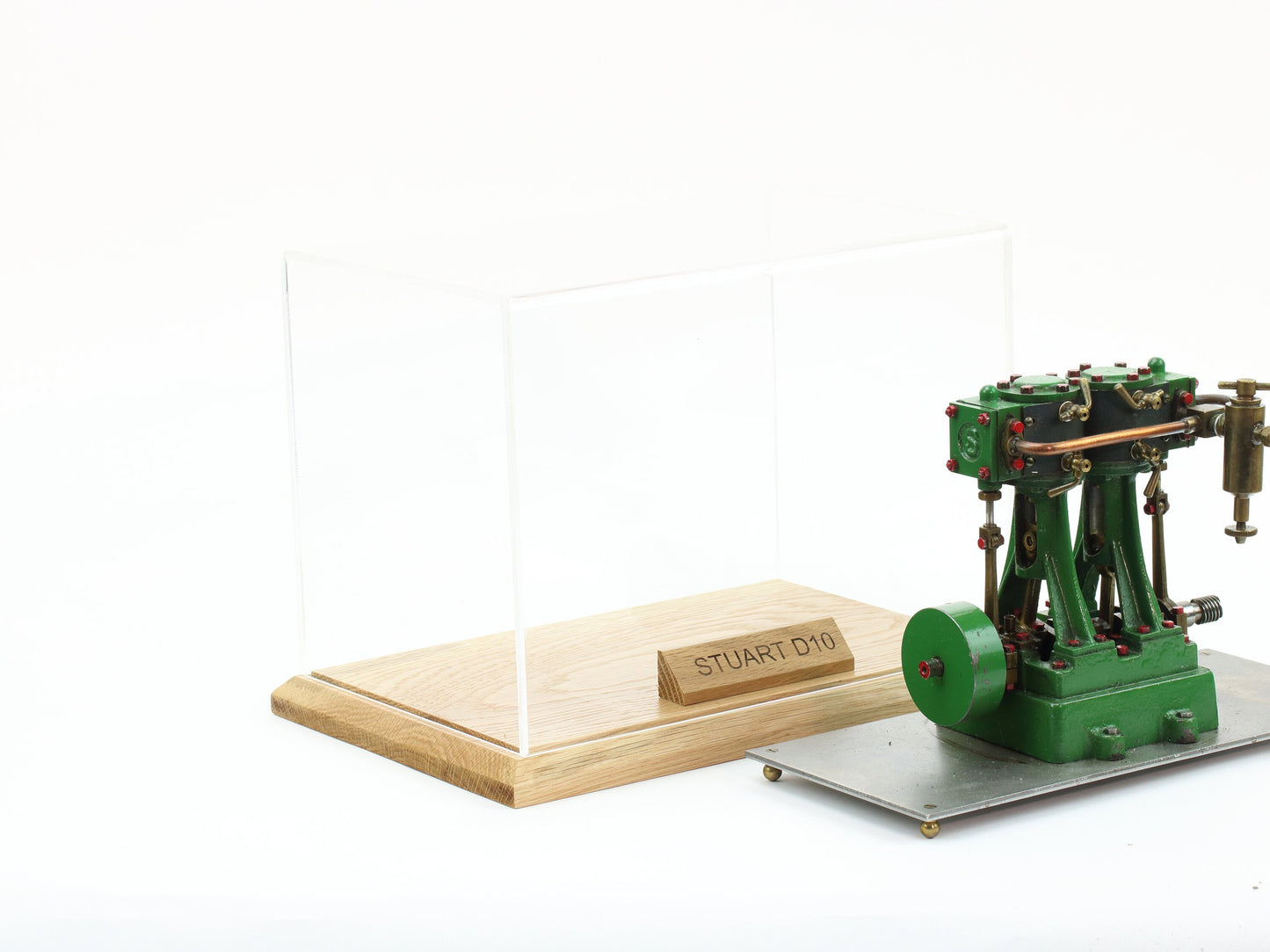 Stuart D10 Display Case w14cm x d11.5cm x h17cm