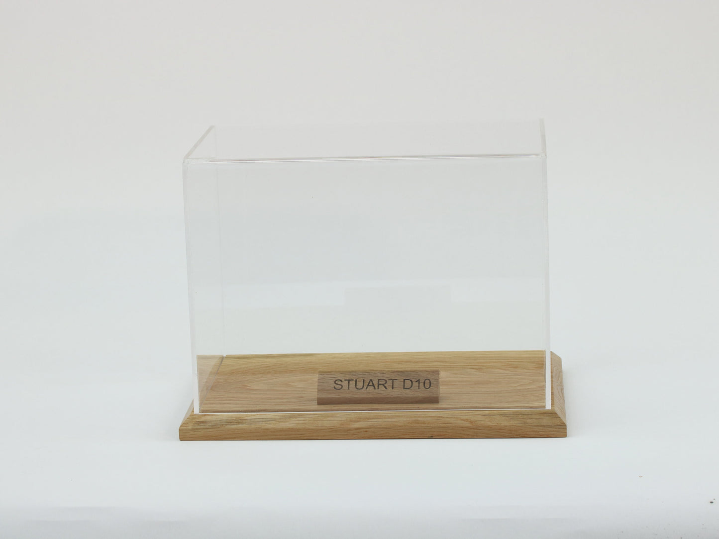 Stuart D10 Display Case w14cm x d11.5cm x h17cm