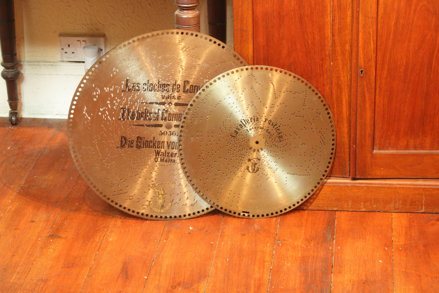 19 5/8" Table Polyphon: A Scarce Gem of Mechanical Music History