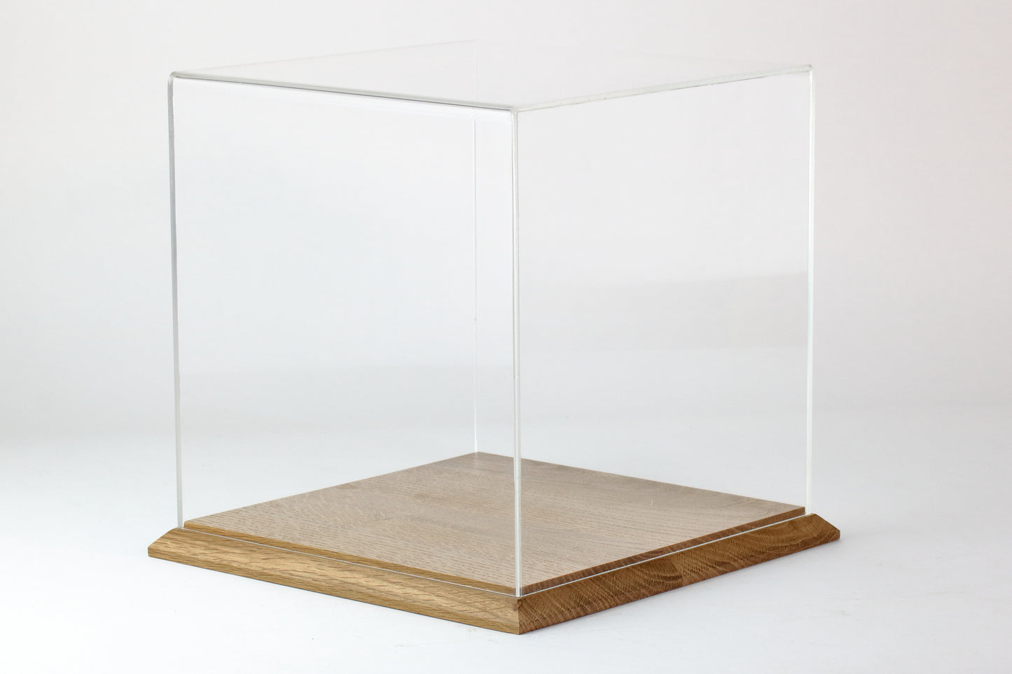 Display Case 25cm x 25cm x 25cm (internal measurements)